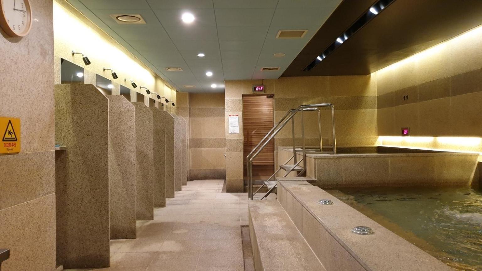 Hotel The Designers Seoul Station מראה חיצוני תמונה
